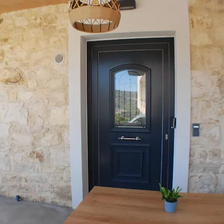 Irene's Garden * Perama (Crete)
